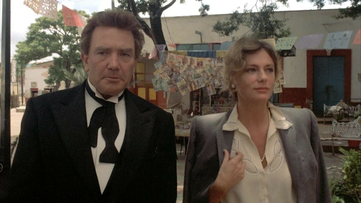 Albert Finney and Jacqueline Bisset as Geoffrey Firmin and his  estranged wife Yvonne in Under the Volcano