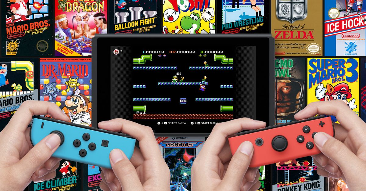 Nintendo Entertainment System - Grafica per Nintendo Switch Online con due persone che tengono in mano Joy-Contro blu e rossi