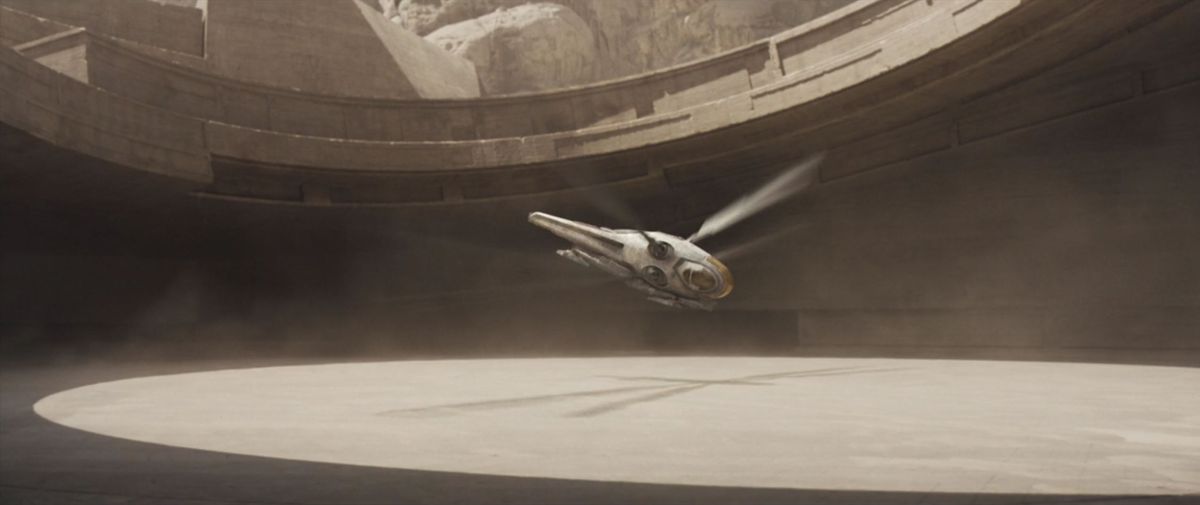 Un vecchio tottero malconcio decolla dalla baia di atterraggio A-23, Tatooine.  Intendo Arrakis.