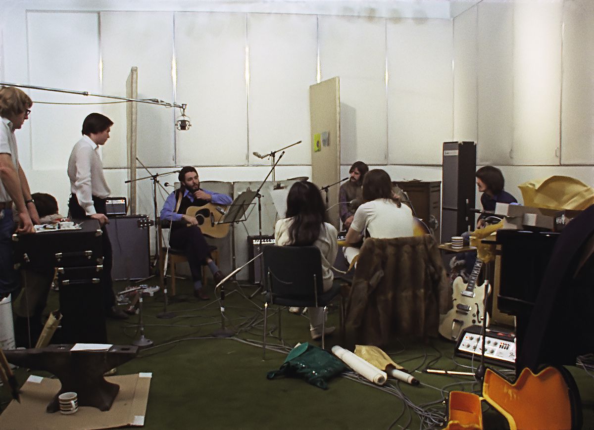 Filmato dei Beatles in sessione dalla docuserie The Beatles: Get Back