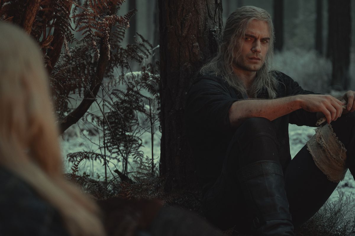 Geralt parla con Ciri in una foto della seconda stagione di The Witcher
