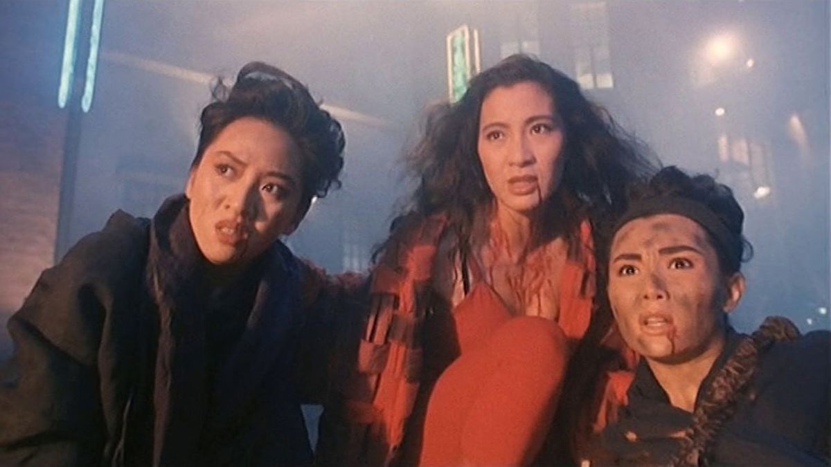Anita Mui, Michelle Yeoh e Maggie Cheung in The Heroic Trio.