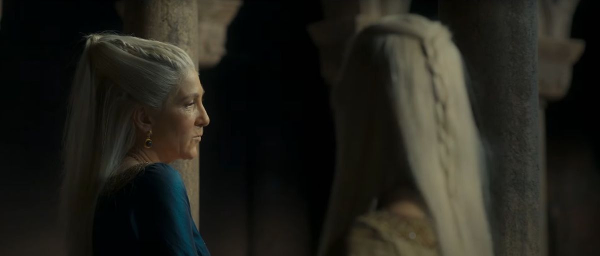 Rhaenys Targaryan interpretata da Eve Best in House of the Dragon della HBO
