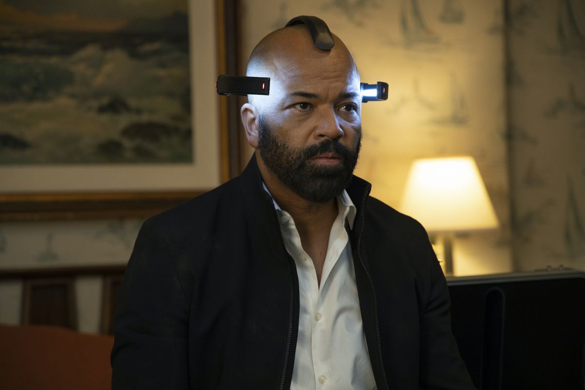 Jeffrey Wright nei panni di Bernard nella terza stagione di Westworld.