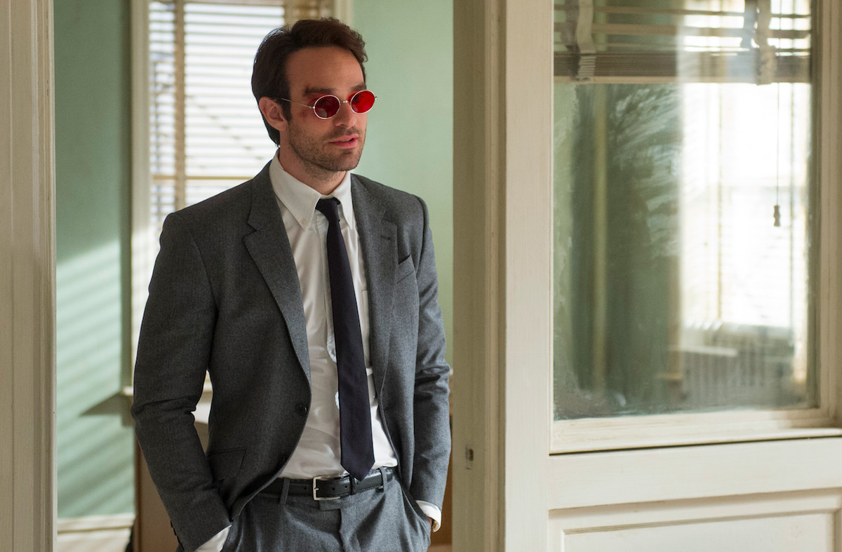 Charlie Cox nei panni di Matt Murdock nella seconda stagione di Daredevil