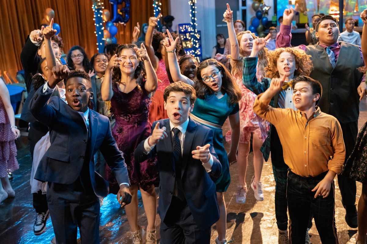 Ramon Reed come Eddie, Frankie McNellis come Lucy, Eli Golden come Evan, Shechinah Mpumlwana come Cassie, Gabriella Uhl come Patrice, Khiyla Aynne come Charlotte, Luke Islam come Carlos in 13 The Musical
