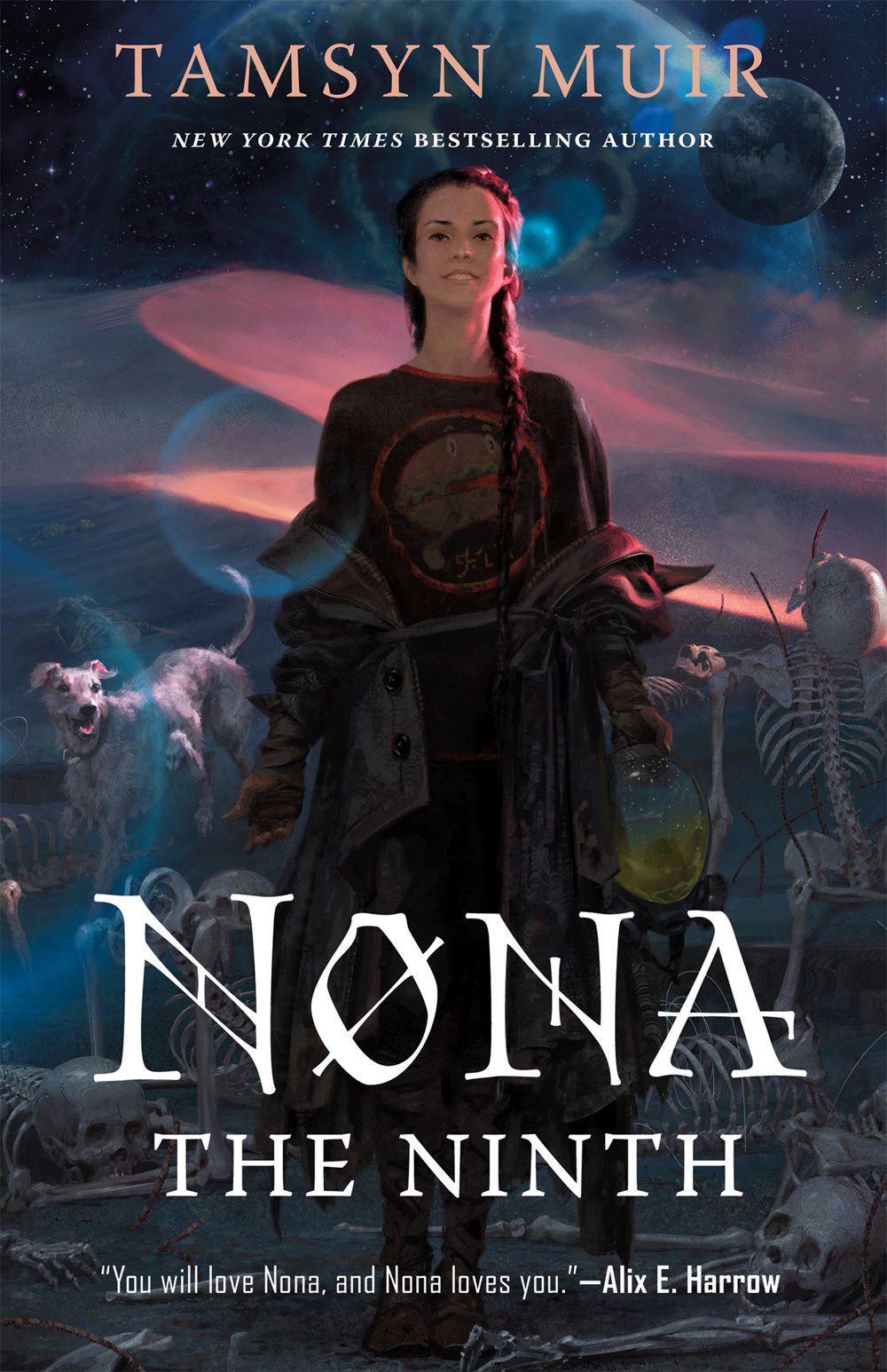 Copertina di Nona the Ninth di Tamsyn Muir, con una persona con i capelli lunghi davanti a un cane e alcuni scheletri.