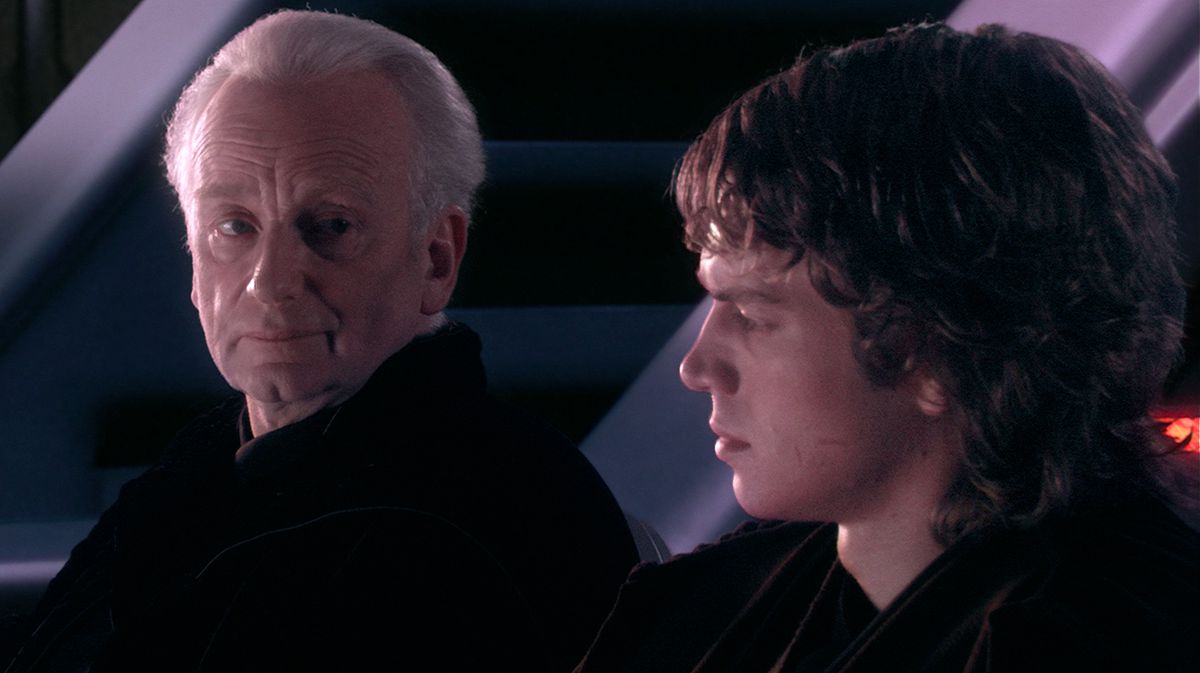 Il senatore Palpatine racconta ad Anakin la storia di Darth Plagueis in La vendetta dei Sith