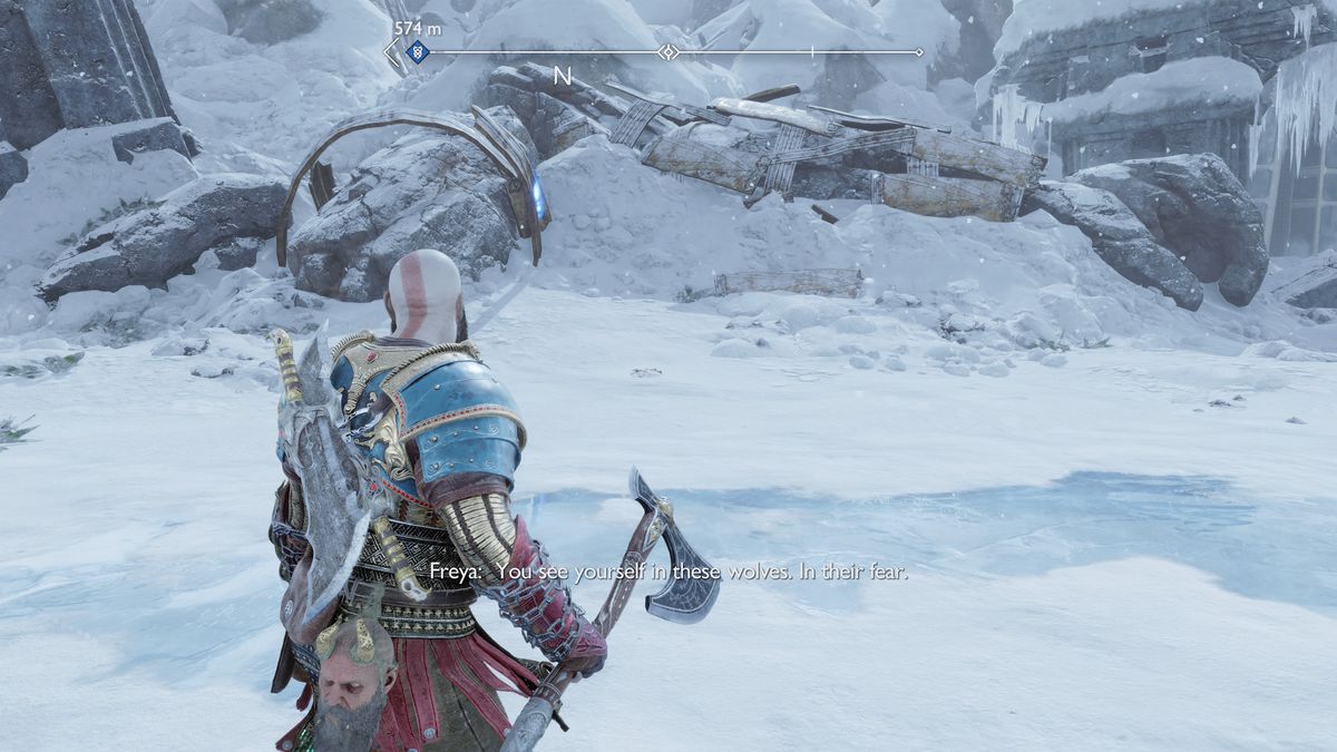 Kratos si prepara a leggere alcune rune in God of War Ragnarok