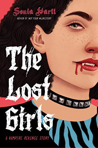 Una giovane ragazza che indossa un girocollo borchiato ha il sangue che le gocciola dalle zanne nella copertina di The Lost Girls