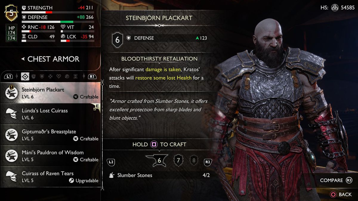 Kratos indossa lo Steinbjorn plackart mentre si trova nel menu dell'armatura per God of War Ragnarok.