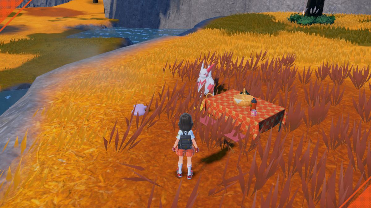 Uno Zangoose e Ditto si godono un bel picnic insieme in una foresta marrone e arancione