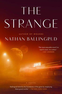 Immagine di copertina di The Strange di Nathan Ballingrud, raffigurante una tavola calda su Marte.