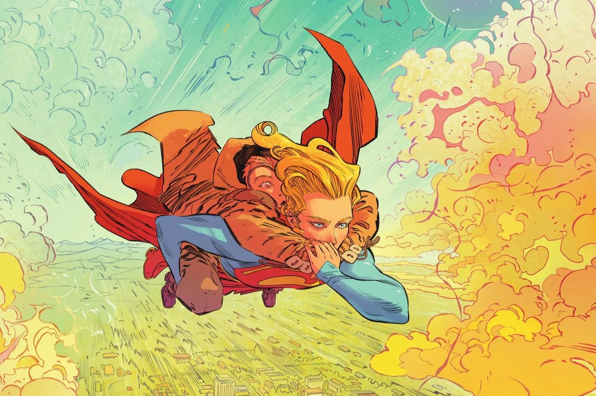 Supergirl vola con una ragazza che indossa un mantello sulla schiena attraverso nuvole gialle e verdi