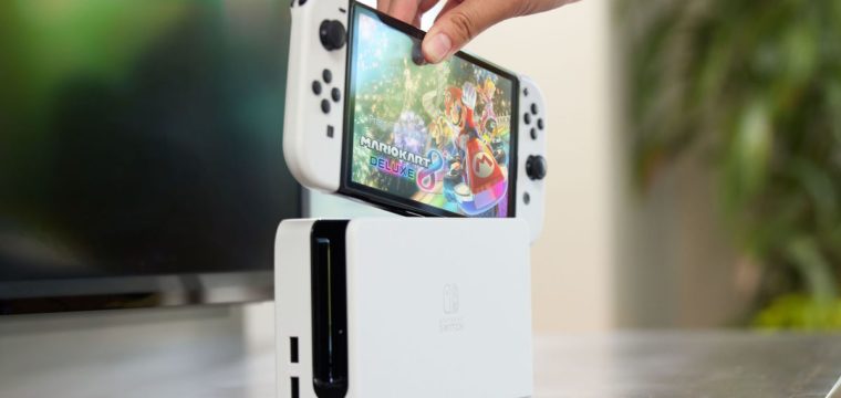 Puoi ottenere $ 30 di sconto su un Nintendo Switch OLED solo oggi