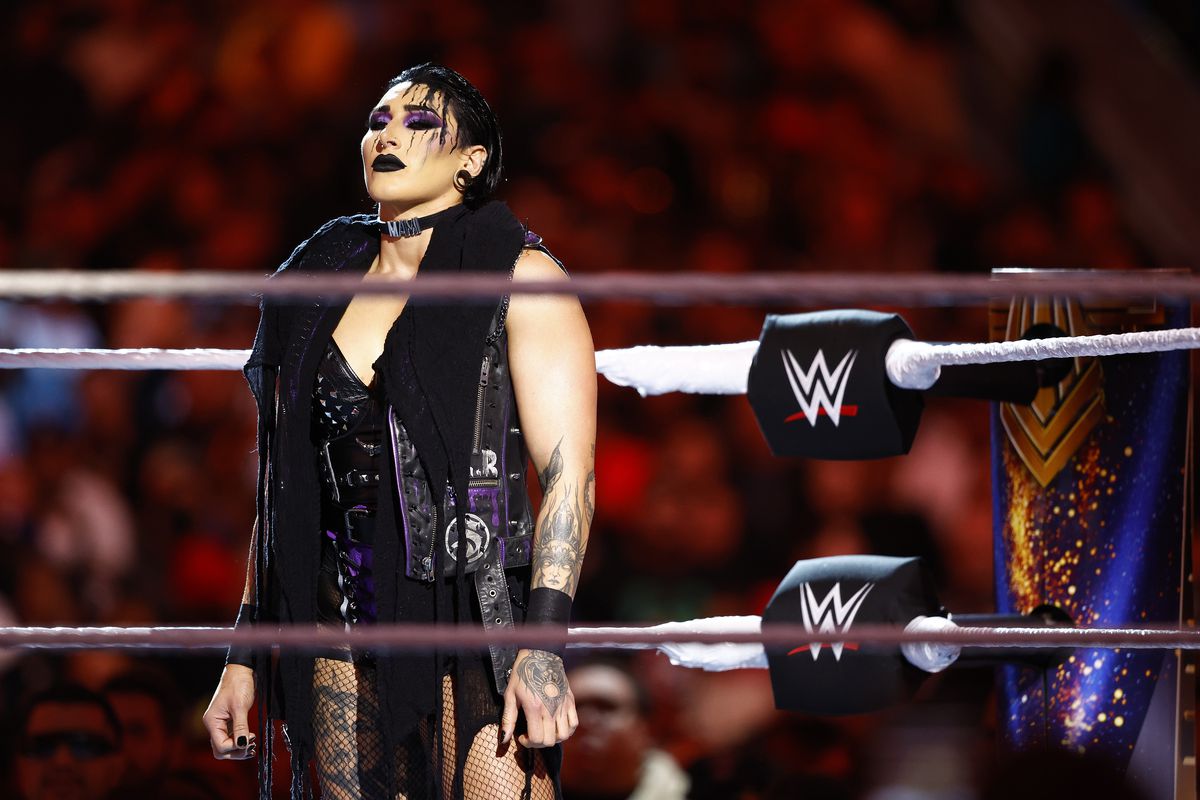 Reha Ripley sembra goth da morire sul ring di WrestleMania