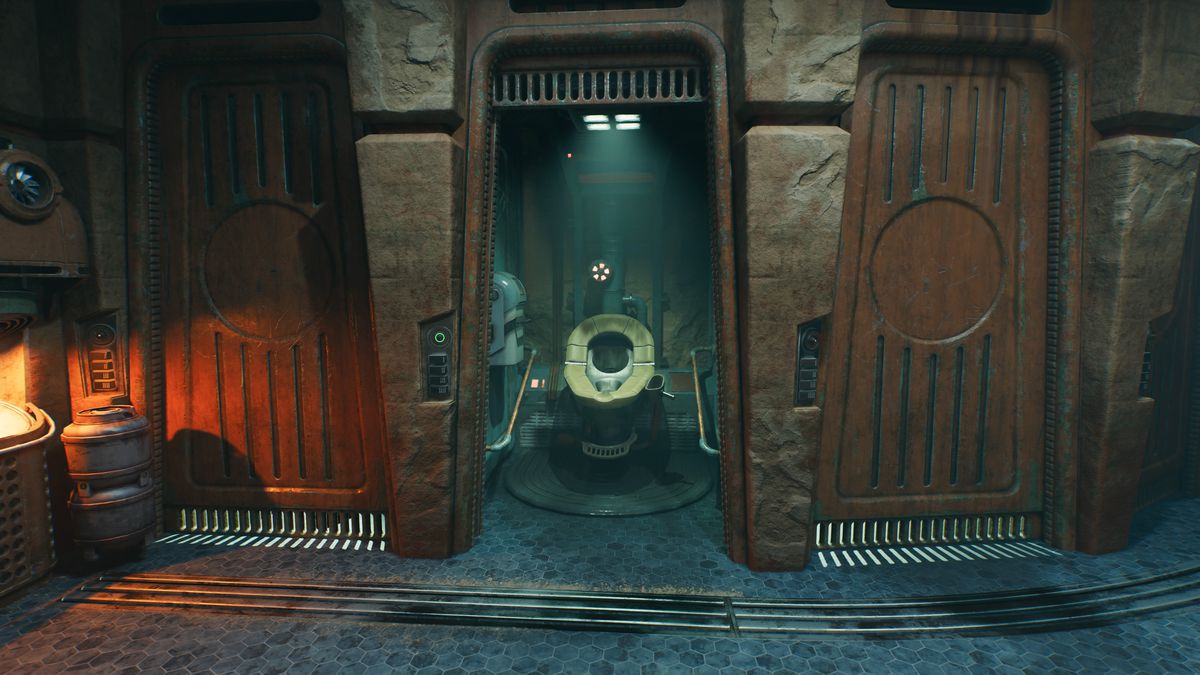 Un'inquadratura centrale di una bancarella aperta nel bagno del Pyloon's Saloon di Star Wars Jedi: Survivor.  Da questa distanza la toilette sembra normale, anche se un po' oblunga.