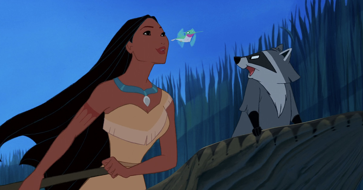 Pocahontas canta mentre naviga in acque rapide con i suoi amici procioni e colibrì a Pocahontas