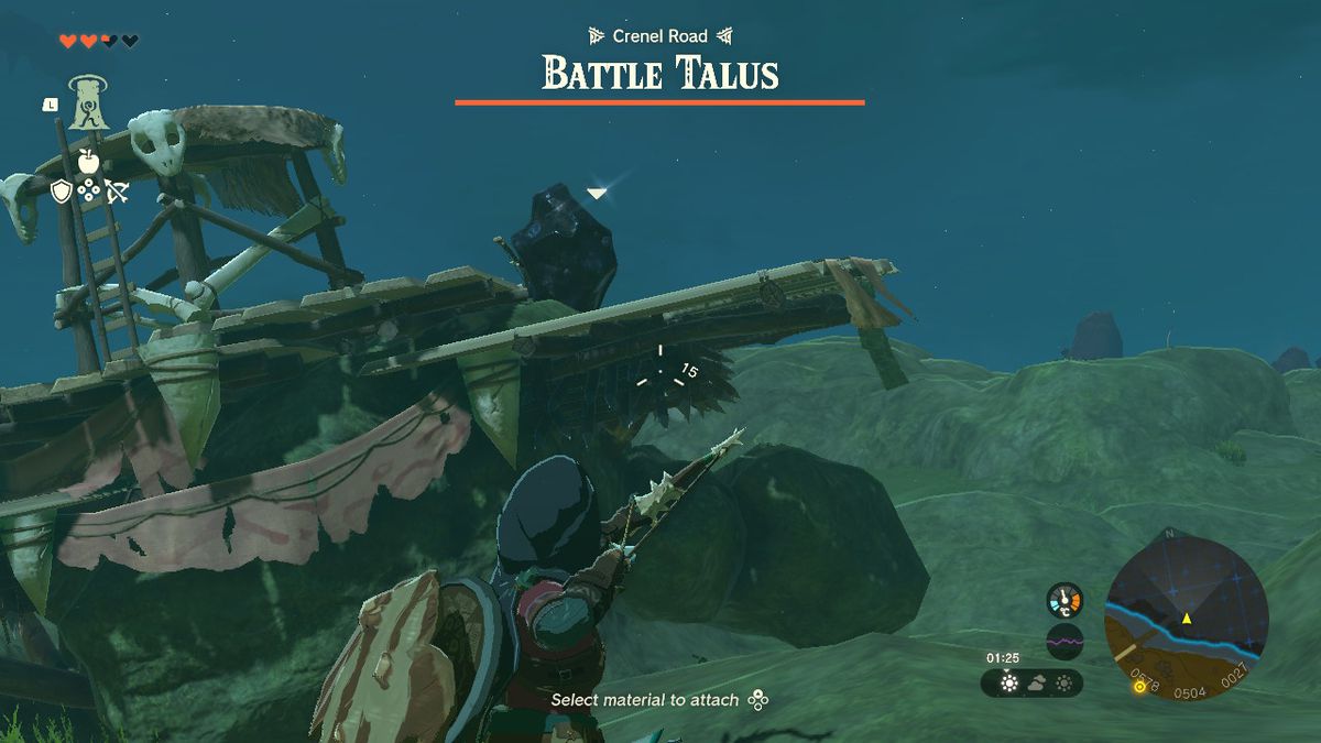Link punta un arco contro un Battle Talus in un campo in Zelda Tears of the Kingdom.