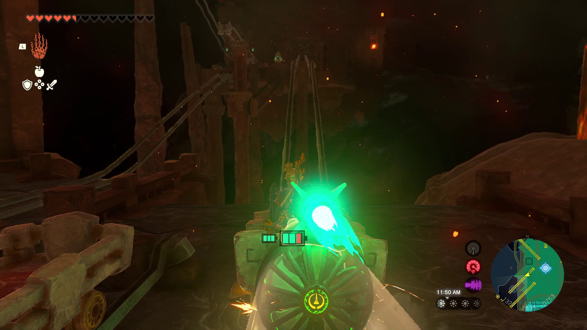 Link spara su un carrello da miniera con rampa usando un carrello con un razzo all'estremità in Tears of the Kingdom
