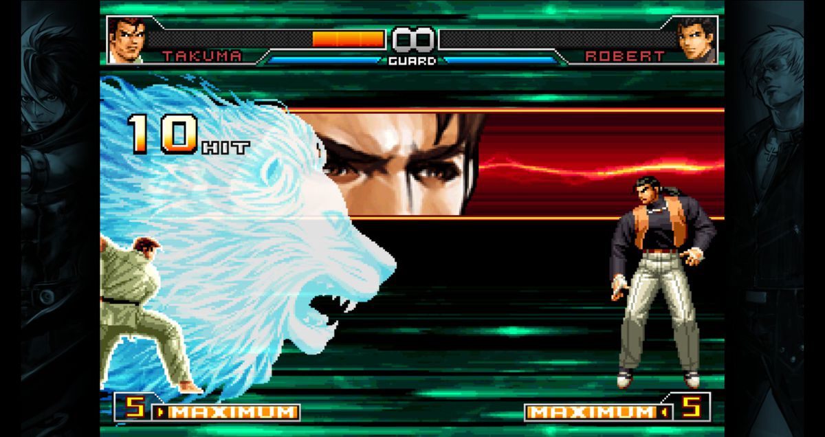 Un personaggio evoca un gigantesco lupo spettrale in The King of Fighters 2002 Unlimited Match