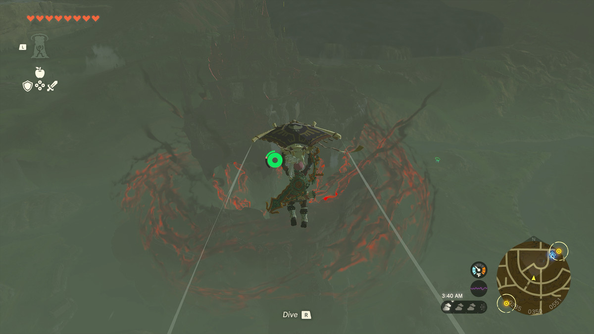 Link che plana sul castello di Hyrule in Zelda: Tears of the Kingdom