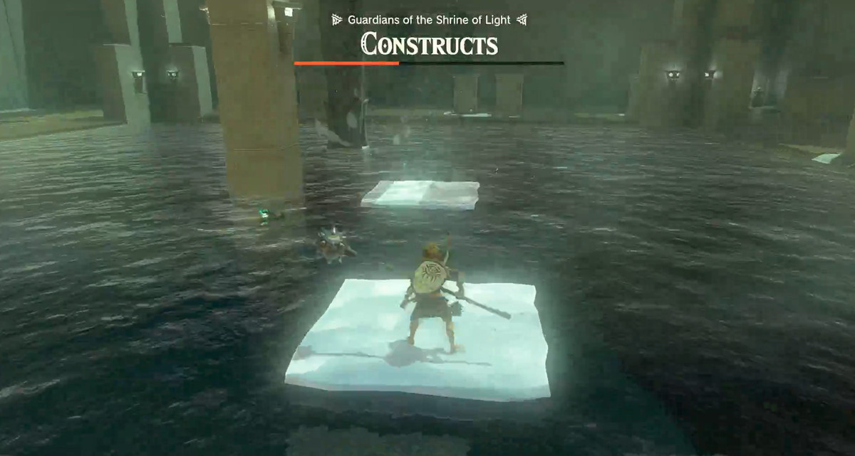 Link si trova, mentre è nudo, su una piattaforma di ghiaccio in Zelda: Tears of the Kingdom