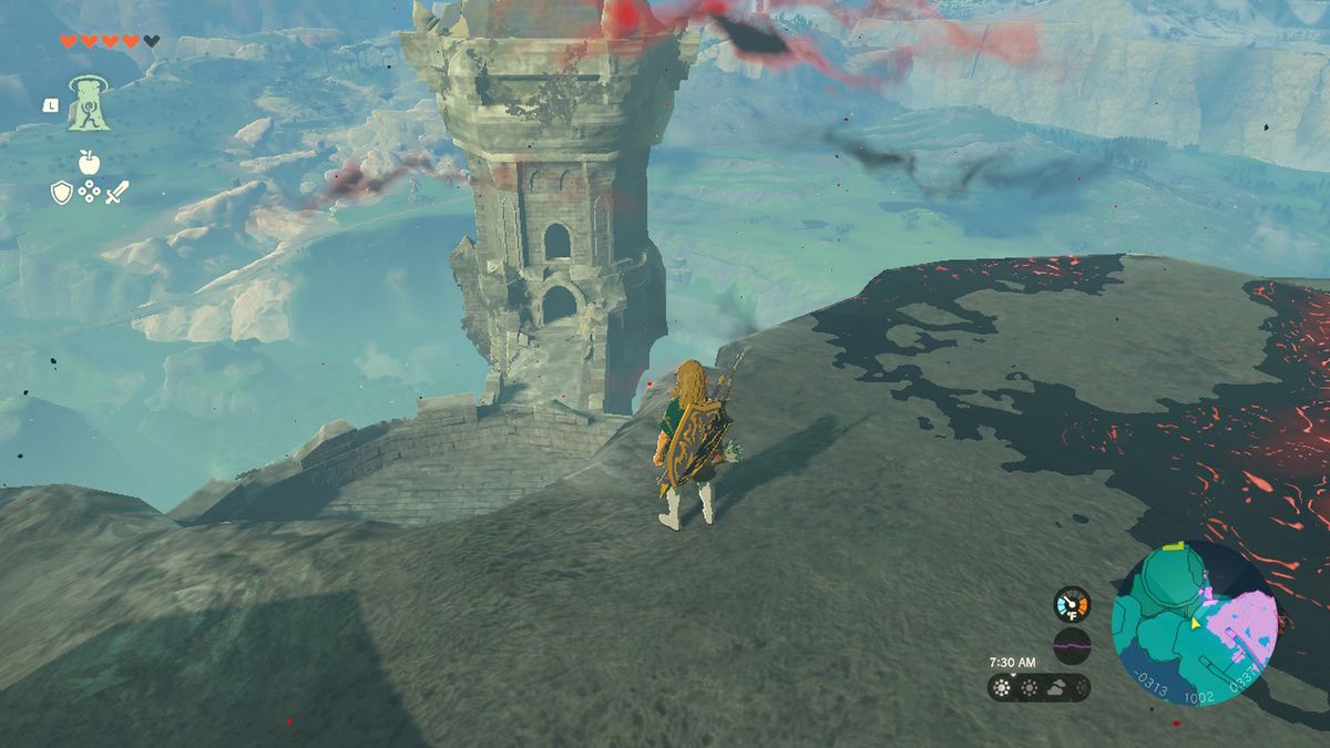 Link fissa una torre nel castello di Hyrule in Zelda Tears of the Kingdom.