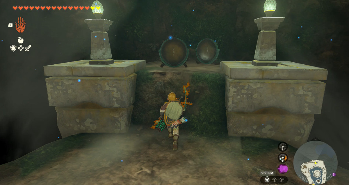Due specchi si trovano su una sporgenza in Zelda: Tears of the Kingdom