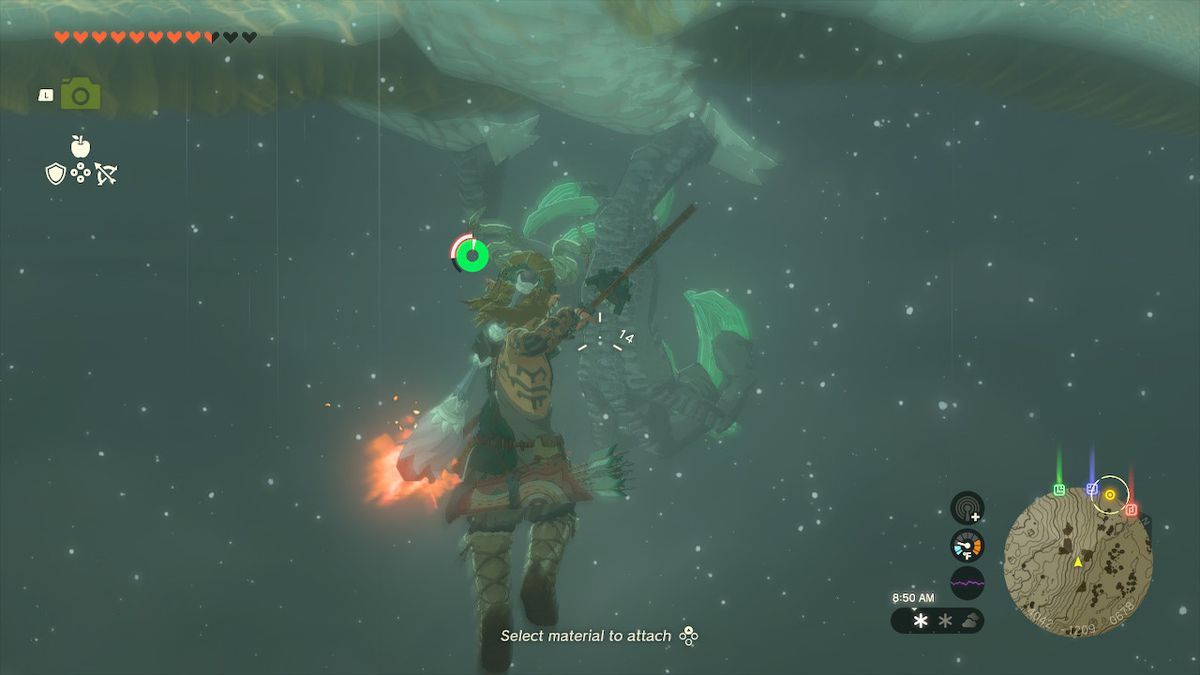 Link è sospeso a mezz'aria e mira con il suo arco all'artiglio di un drago in Zelda: Tears of the Kingdom