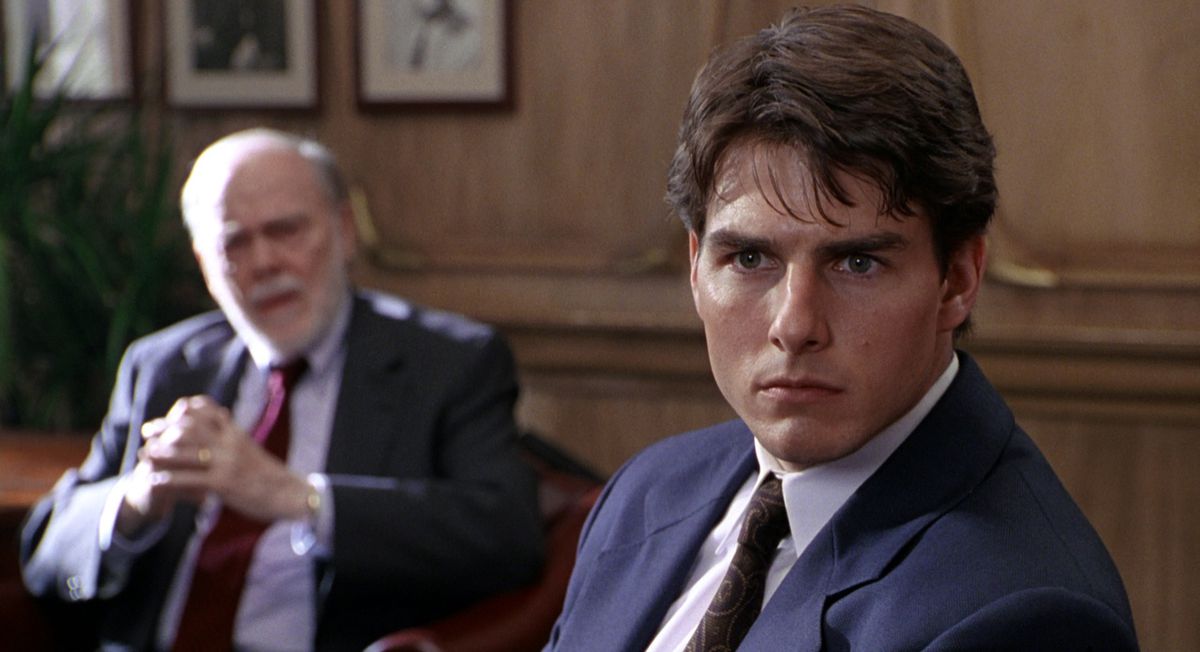 Tom Cruise nel ruolo di Mitch McDeere in L'azienda.