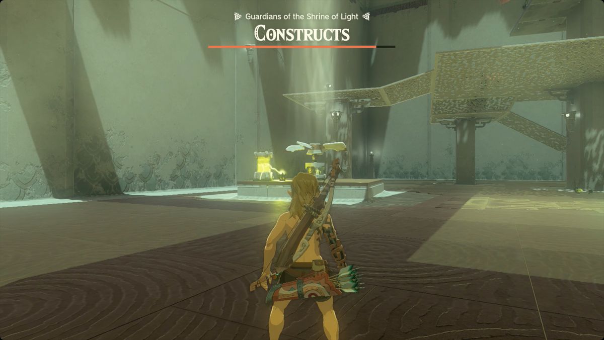 The Legend of Zelda: Tears of the Kingdom Link utilizza un emettitore di scosse Zonai per alimentare un ventilatore e caricare una batteria nel Santuario di Nouda.