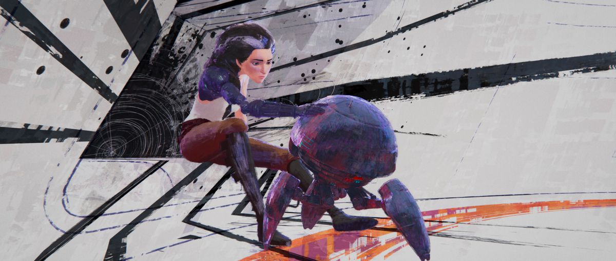 Una donna dalla pelle pallida e capelli scuri con striature grigie siede sul bordo di un letto futuristico, accarezzando un droide simile a un ragno con il suo braccio robotico. 