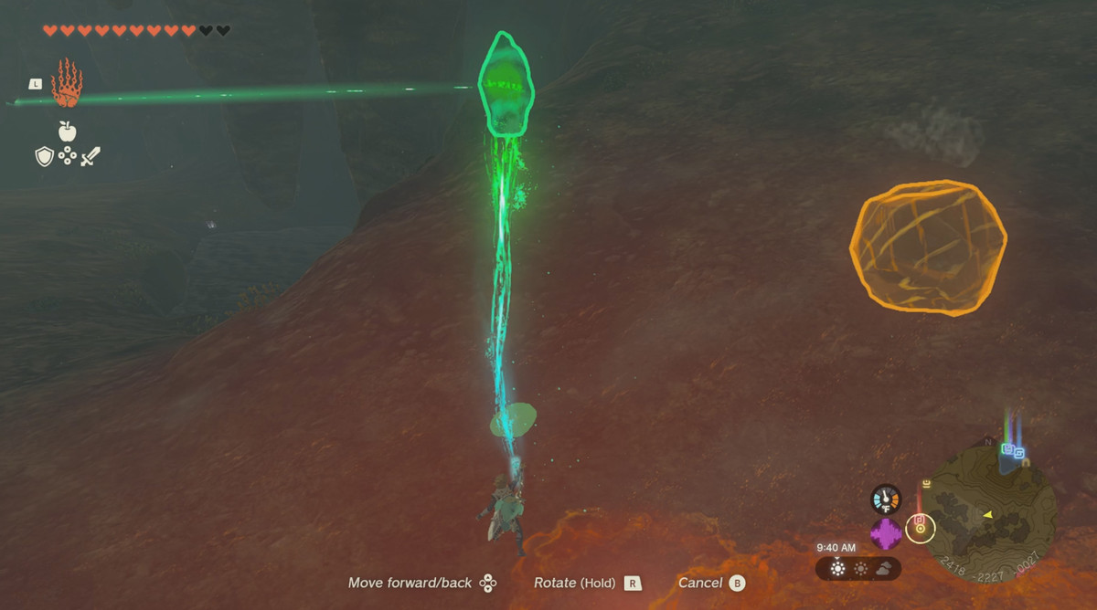 Collegati usando l'Ultrahand per dare vita a un cristallo e cammina con esso in The Legend of Zelda: Tears of the Kingdom.