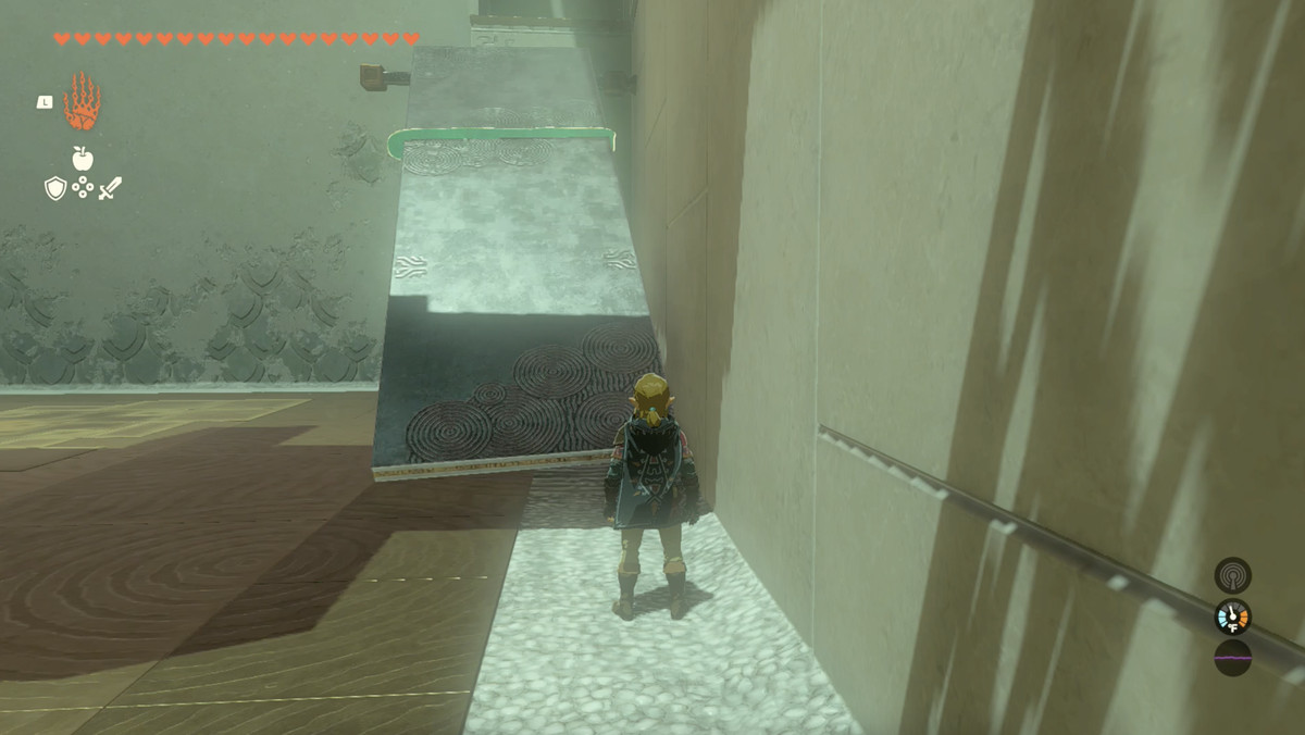 Link si trova di fronte a una rampa creata da un giocatore in un santuario in Zelda: Tears of the Kingdom.
