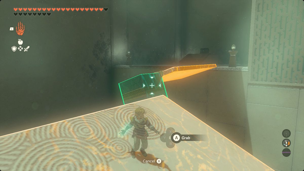 The Legend of Zelda: Tears of the Kingdom Link usando un cubo di metallo e un pannello per creare un percorso verso il forziere nel Santuario di Rotsumamu 